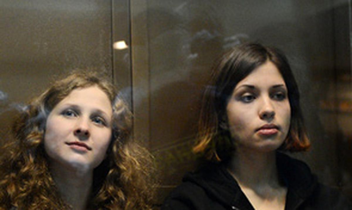 Rusia podría perdonar a miembros de Pussy Riot Primera Hora