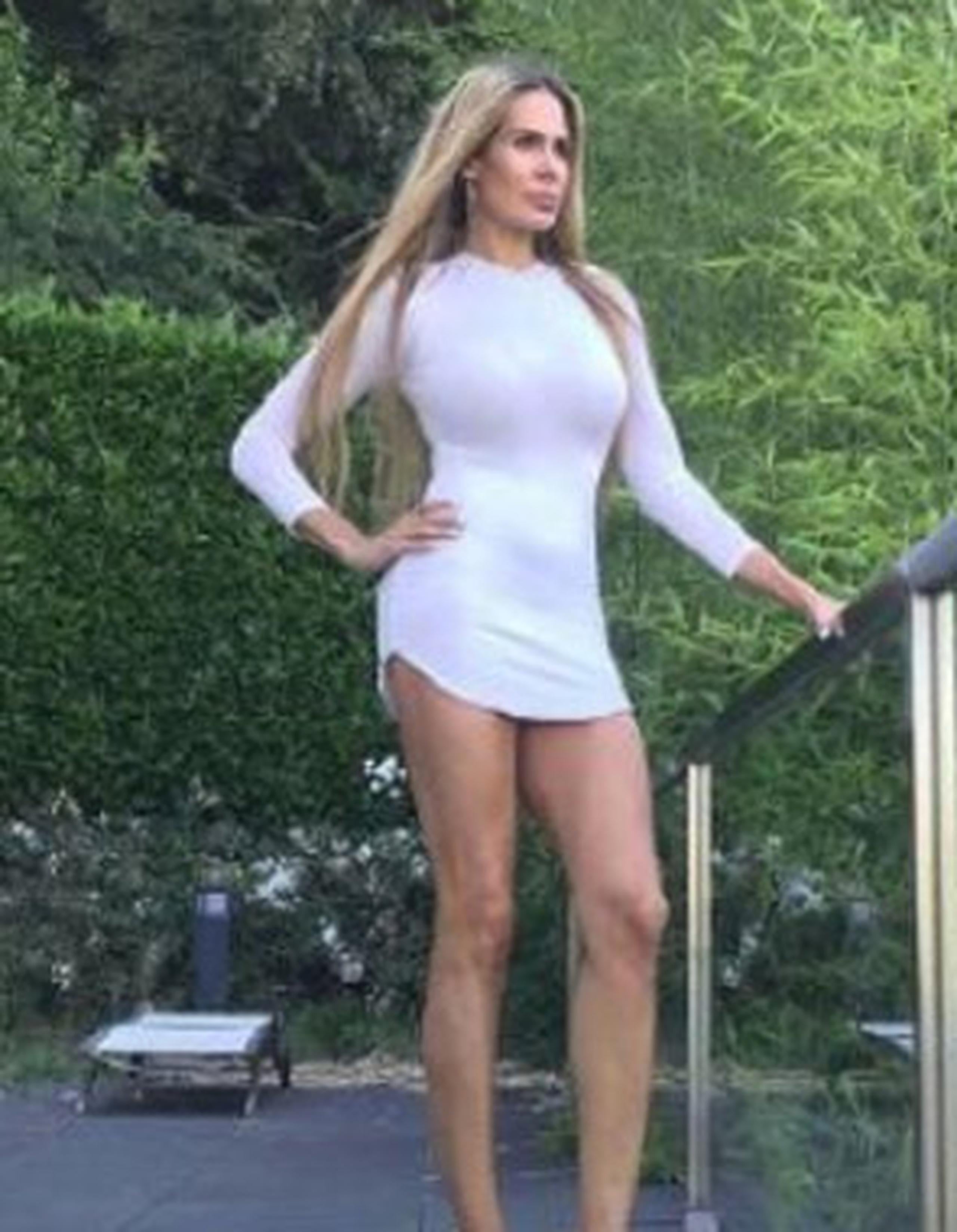 A Nuestra Belleza Latina Las Ex Miss Puerto Rico Carmen Batiz Y