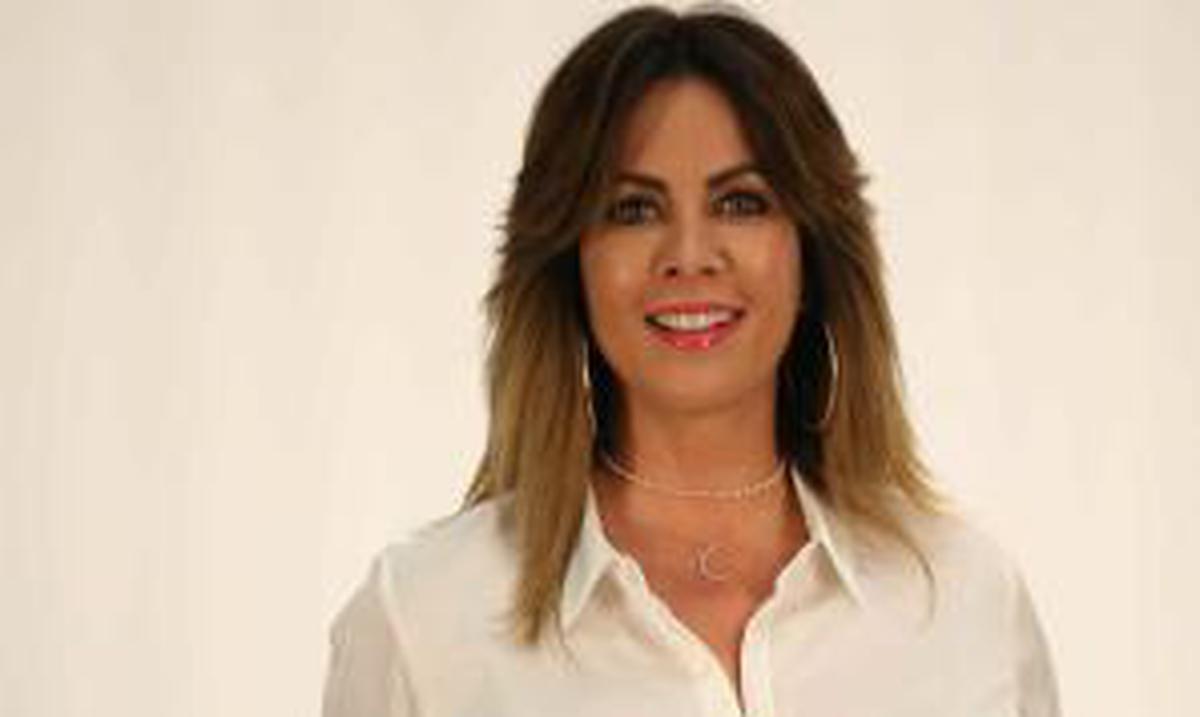 A Nuestra Belleza Latina Las Ex Miss Puerto Rico Carmen Batiz Y