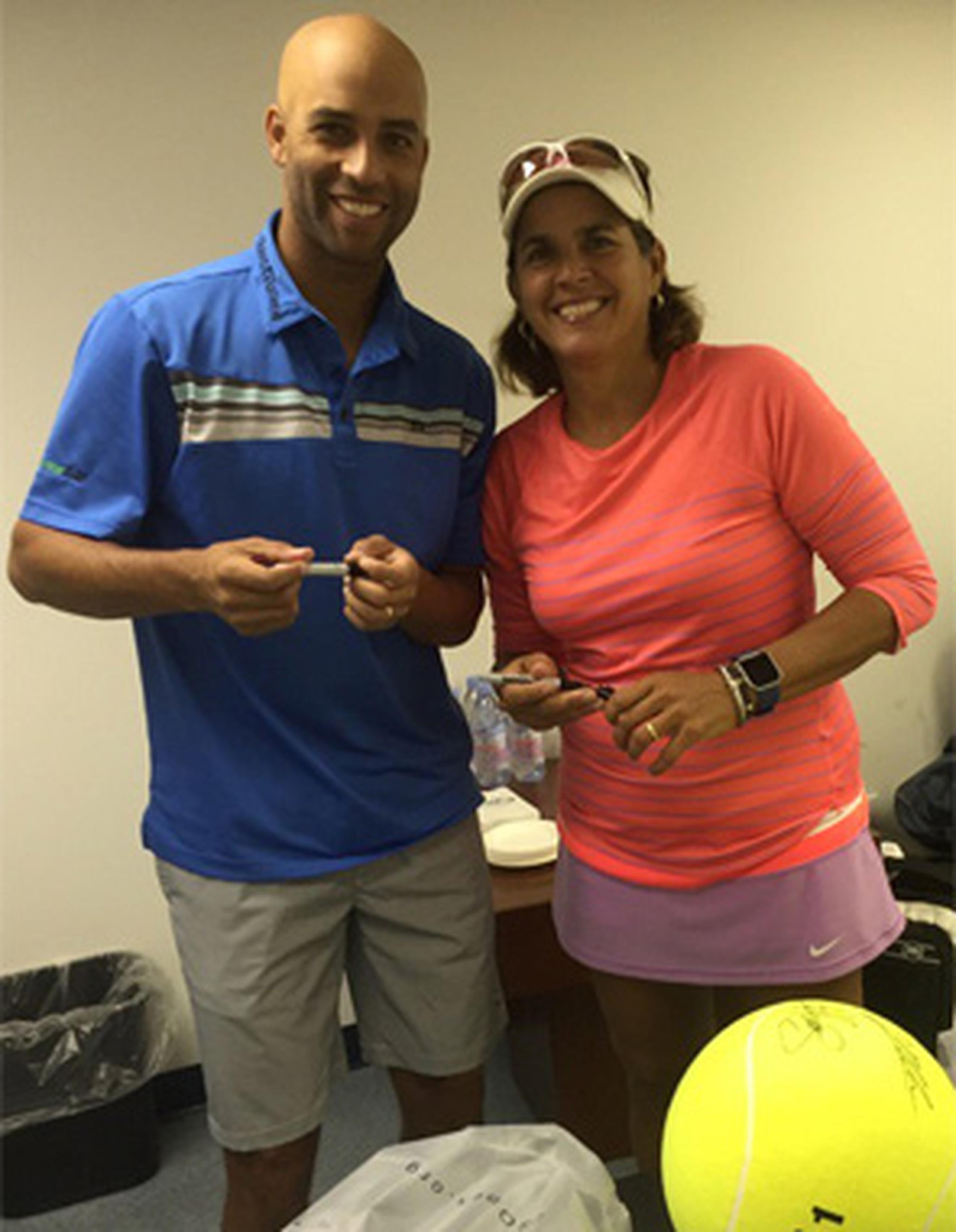 La puertorriqueña formó pareja con el también retirado tenista James Blake. (Twitter)