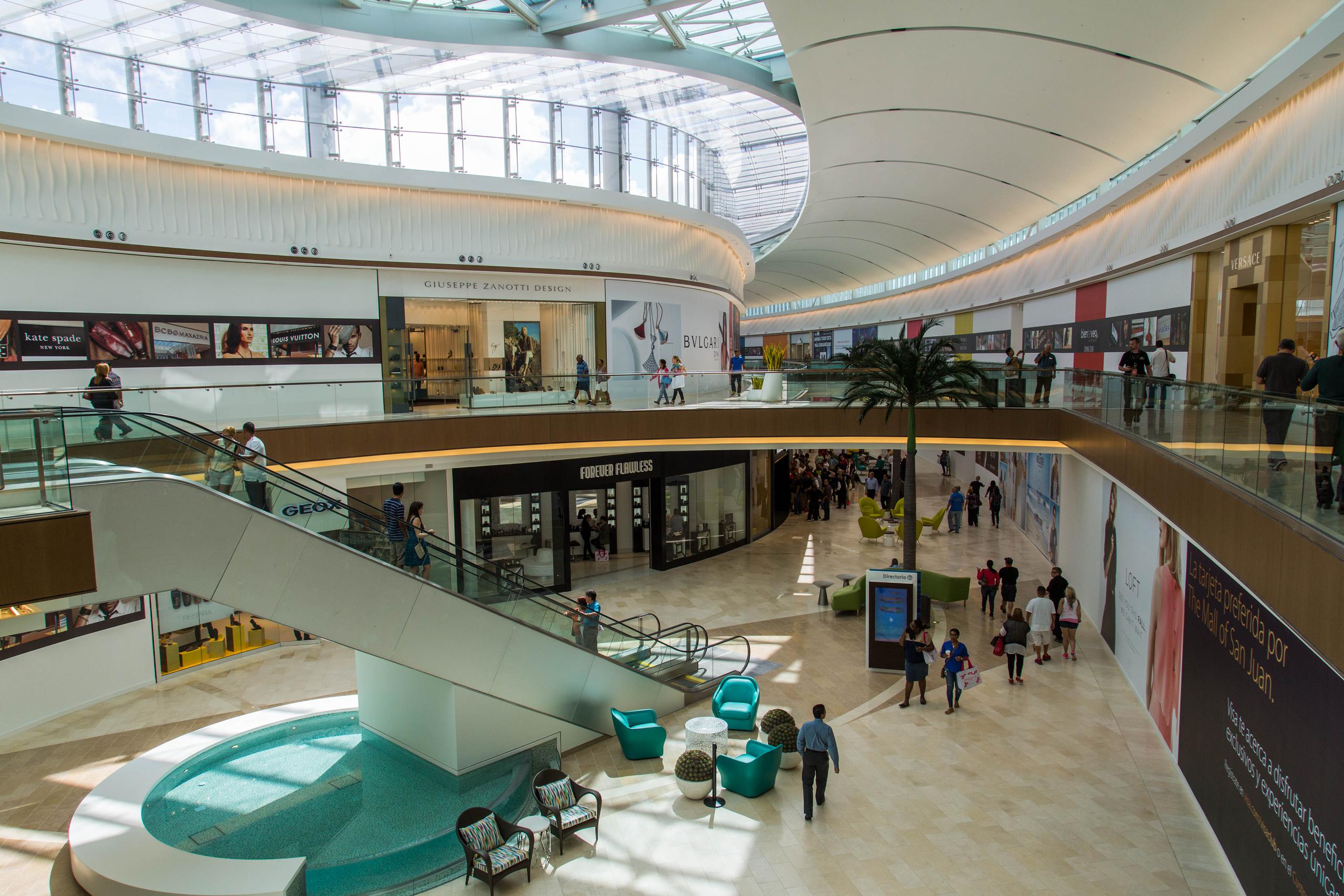 El Mall of San Juan será uno de los establecimientos que no abrirá sus puertas este domingo tras la llegada de Fiona.