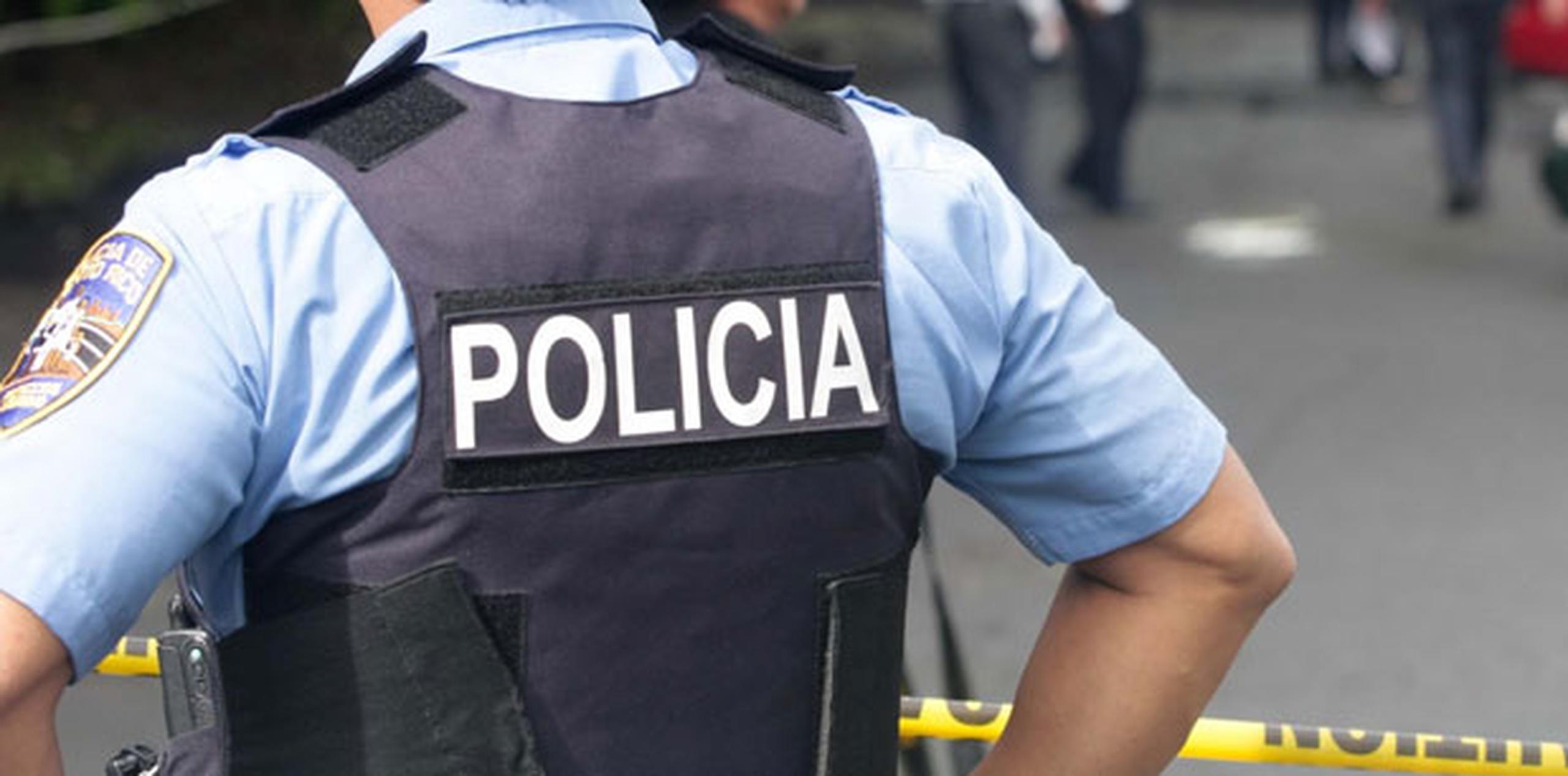 Agentes de la División de Tránsito de San Juan investigan el incidente ocurrido en Hato Rey. (Archivo)