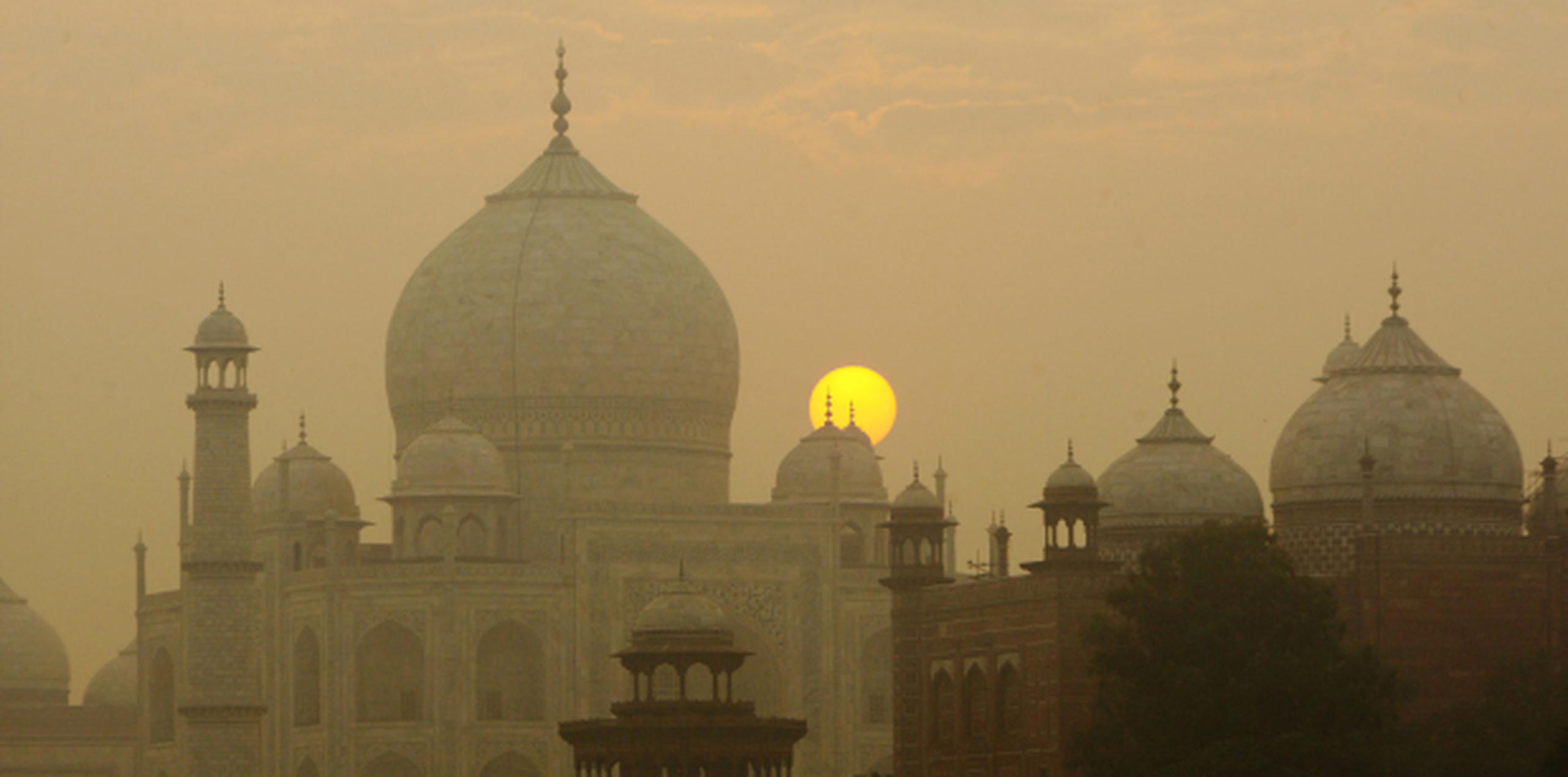 El Taj Mahal es uno de los monumentos más atractivos de India. (AP Photo/Gurinder Osan)