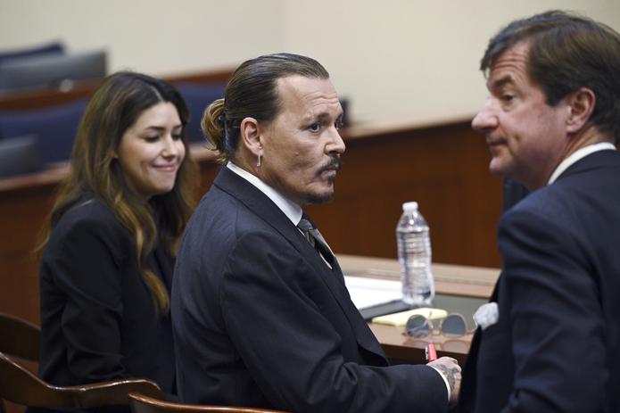 El juicio entró el lunes en su cuarta semana. Gran parte de los testimonios durante las primeras tres se centraron en la relación volátil entre Depp y Heard.