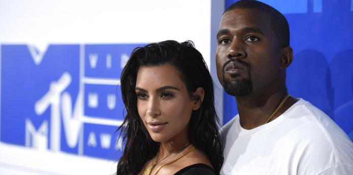 Una fuente comentó que pasó por el procedimiento quirúrgico pese a que su esposo, Kanye West, no estaba conforme con la decisión. (Archivo)