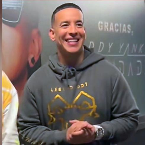 Daddy Yankee pone a sudar a las redes con revelador pantalón