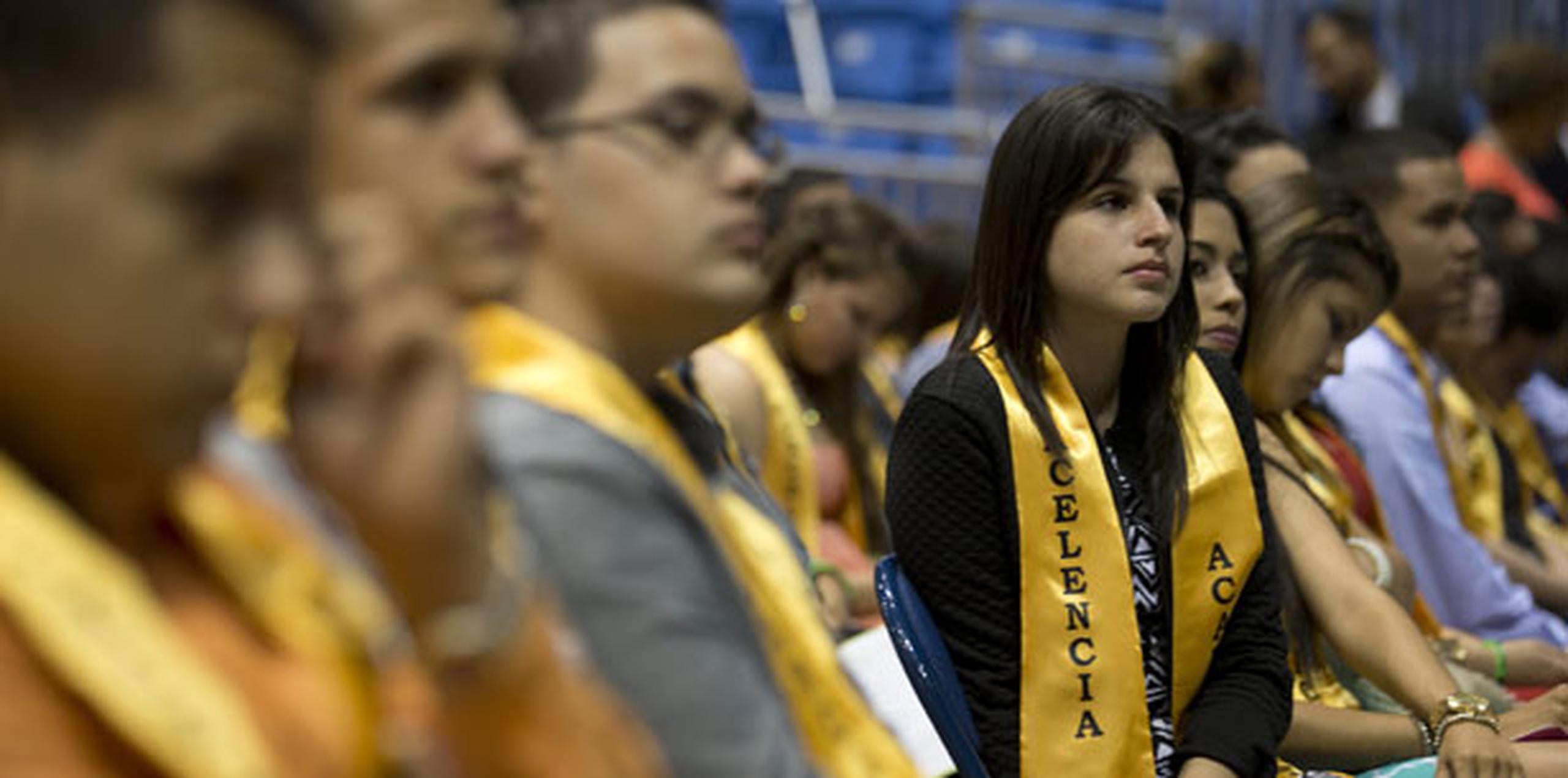 Los alumnos reconocidos en la ceremonia de Excelencia Académica fueron los que obtuvieron calificación perfecta (4.00) durante los tres años de escuela superior, en las siete regiones educativas de Puerto Rico. (teresa.canino@gfrmedia.com)