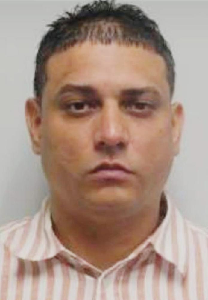 José De Jesús Morales fue arrestado tras ocupar en su vehículo 37 libras de marihuana y se le revocó la probatoria federal que lo mantenía en libertad.