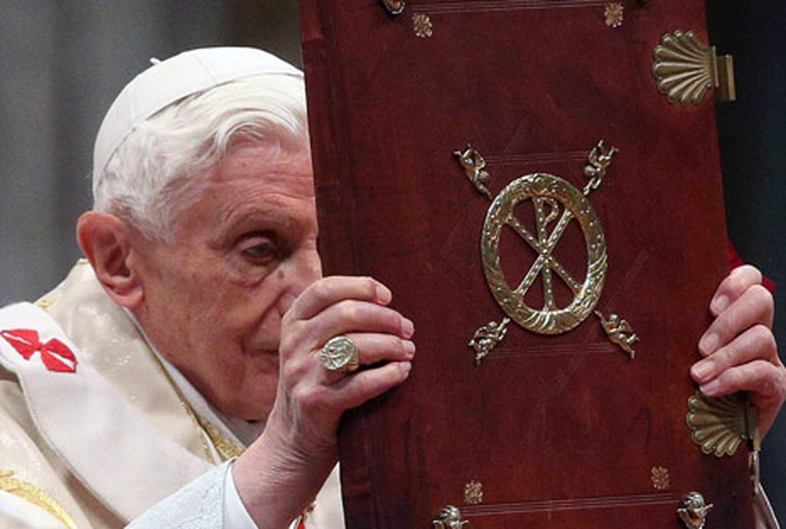 El Pontífice ofició la Misa de Año Nuevo en la Basílica de San Pedro. (EFE)
