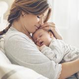El hipotiroidismo no tratado puede producir efectos adversos en la madre y en el bebé