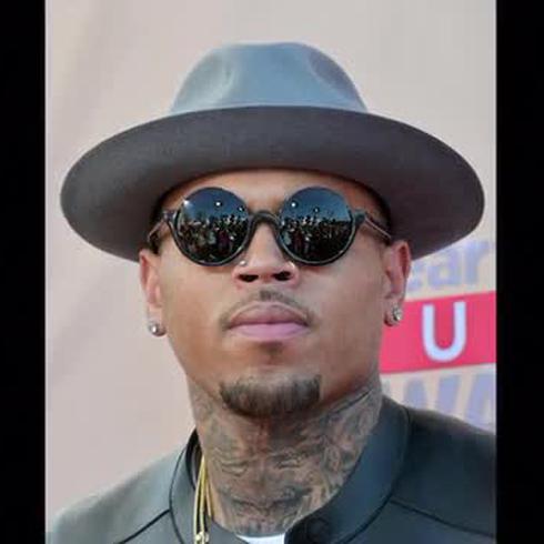 Chris Brown interrogado tras ser acusado de violación