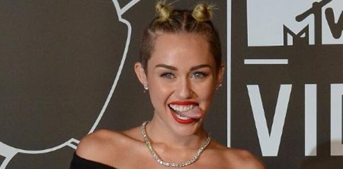 Miley Cyrus Ve Lobos Cuando Fuma Marihuana Primera Hora