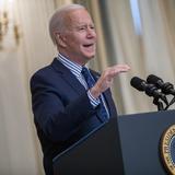 Biden celebra el nuevo plan de estímulo económico: “Un paso gigante” para Estados Unidos