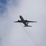 Boeing recomienda suspender vuelos de sus aviones 777