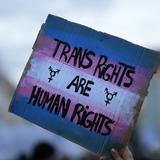 Congreso de Carolina del Norte ratifica varias leyes contra las personas trans