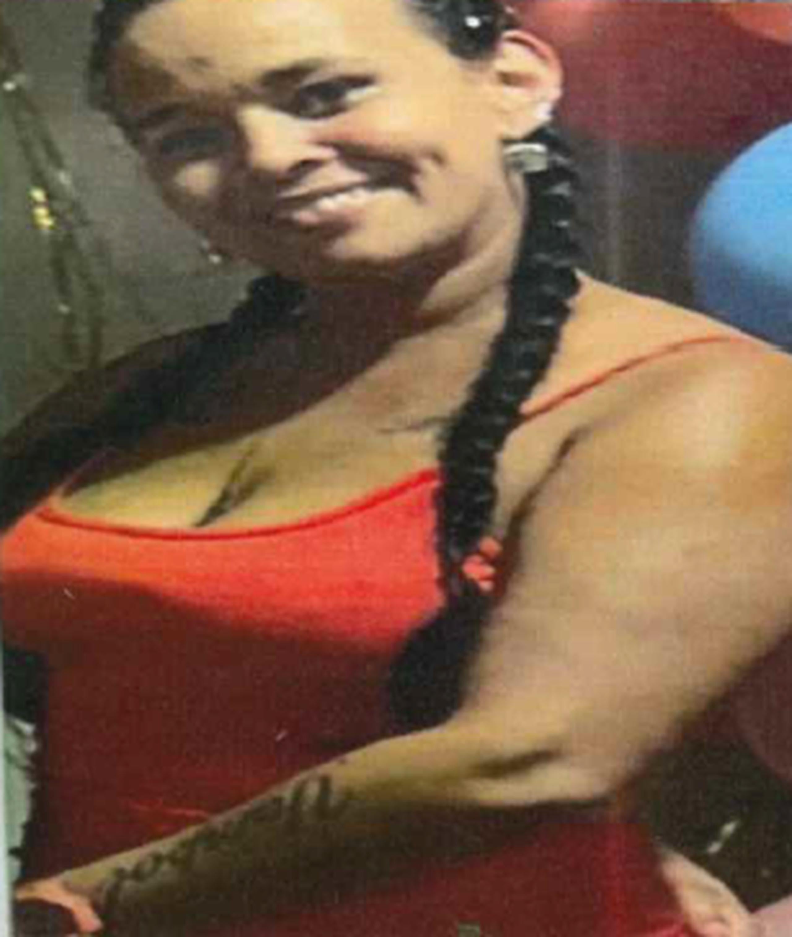 Yesenia Ivelisse Cruz Santiago de 37 años se encuentra desaparecida desde el 8 de febrero.