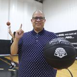 Héctor Delgado, antes ‘El Father’, monta una academia de básquet para jóvenes marginados