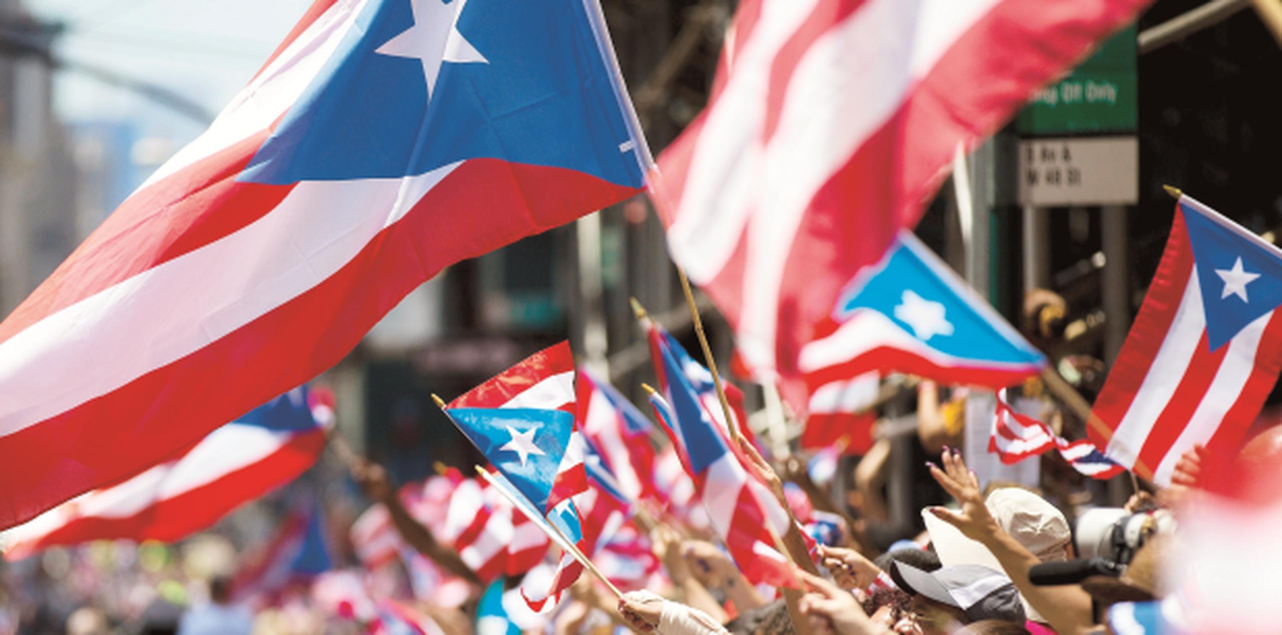 El Desfile Puertorriqueño atrae cientos de miles de personas cada año en Nueva York. (Archivo)
