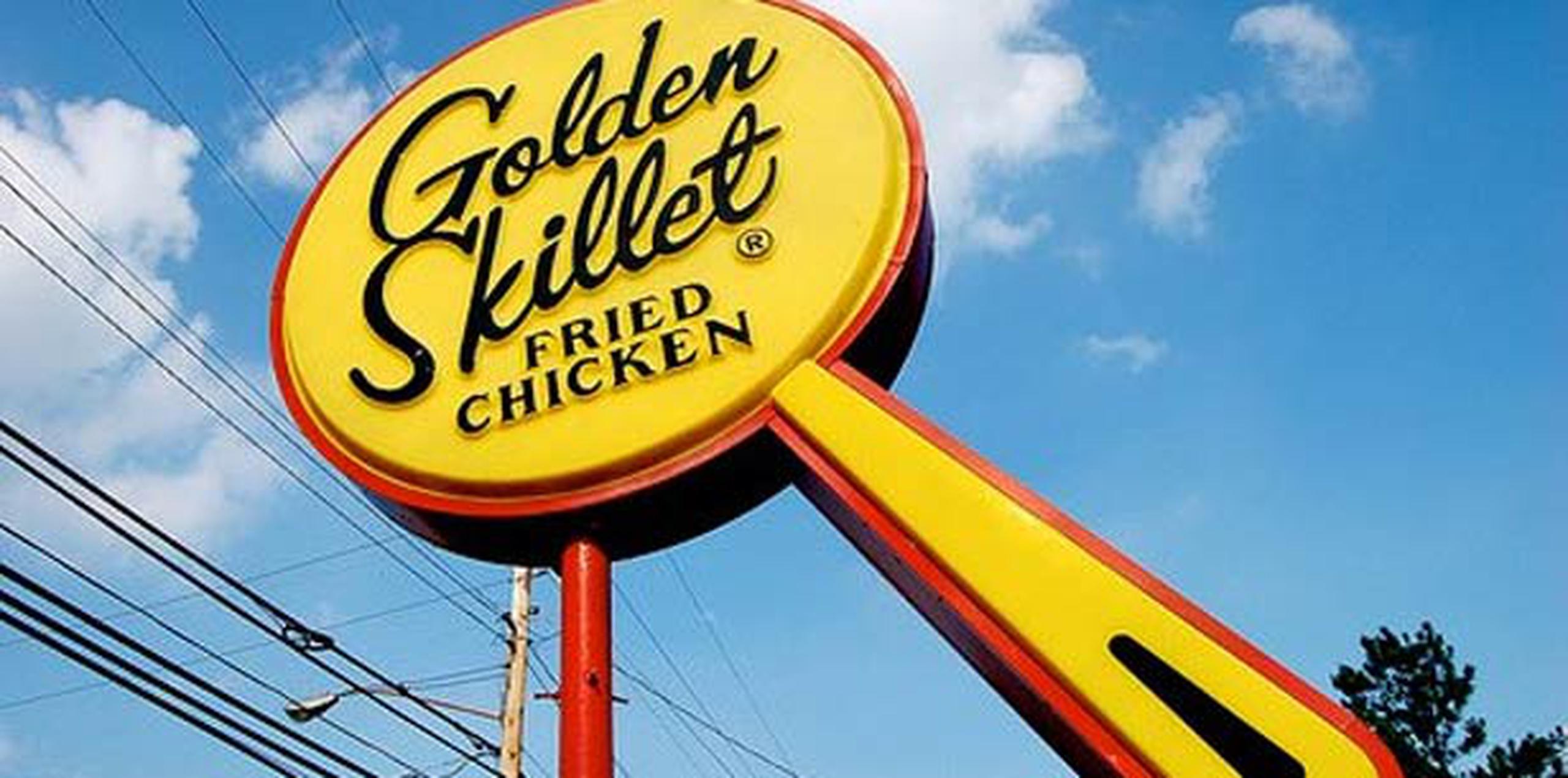 La cadena de pollo Golden Skillet era también bien reconocida por sus biscuits. (Facebook)