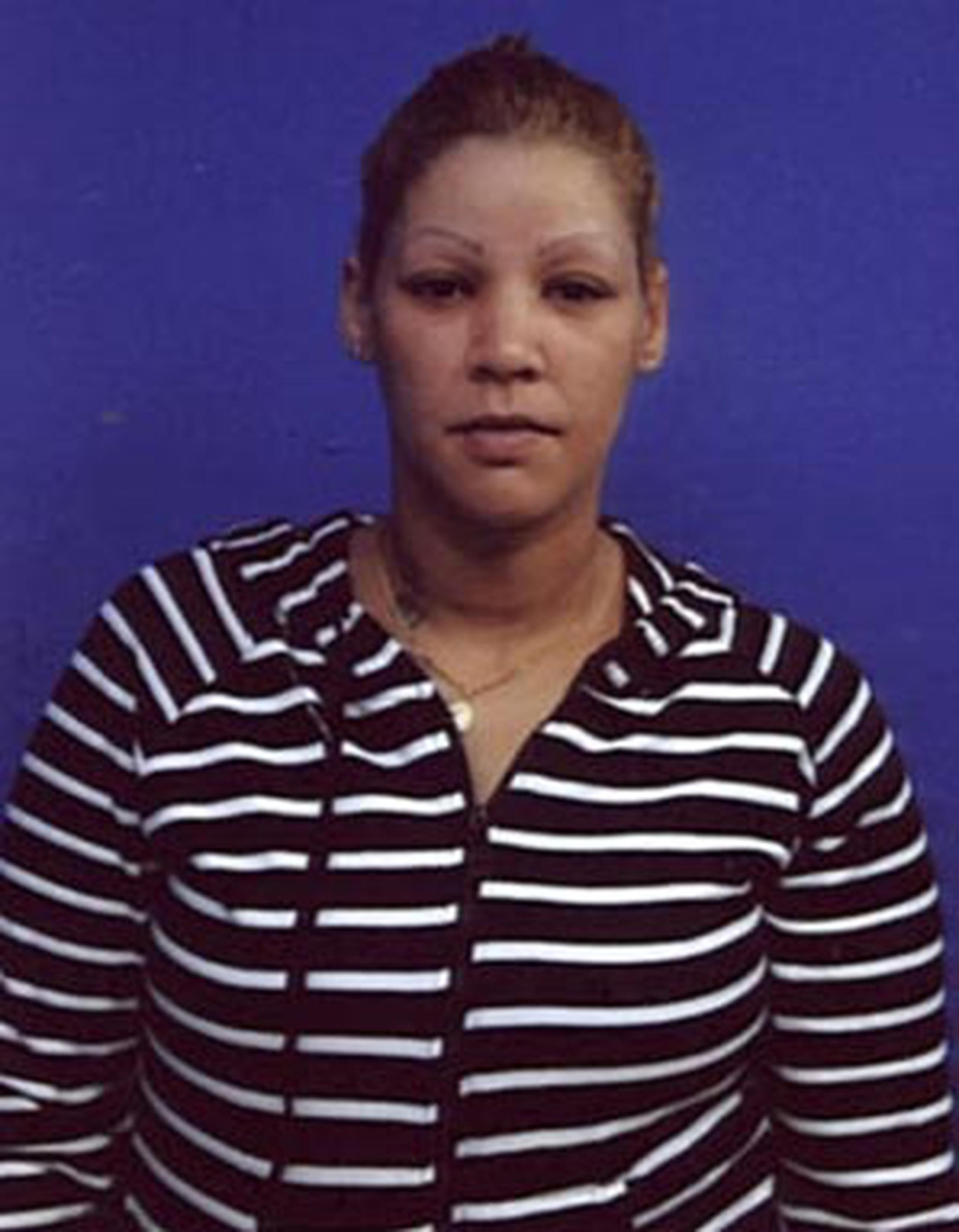 La imputada fue identificada como Yessenia Ortiz, de 31 años. (Suministrada)