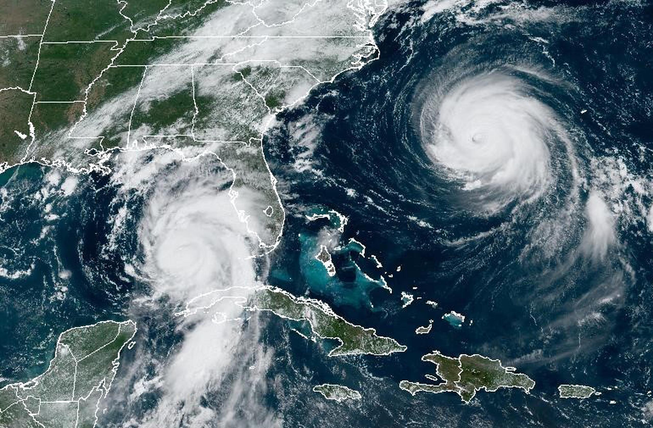 Imagen de satélite de los huracanes Idalia y Franklin el 29 de agosto de 2023.