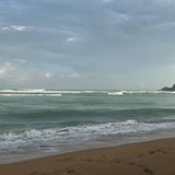 Intentan rescatar a bañista en Playa Escondida en Fajardo