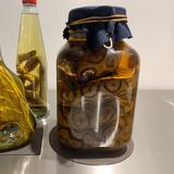 Vino de serpiente y queso de ácaro: Abren museo con platos y bebidas repugnantes de todo el mundo