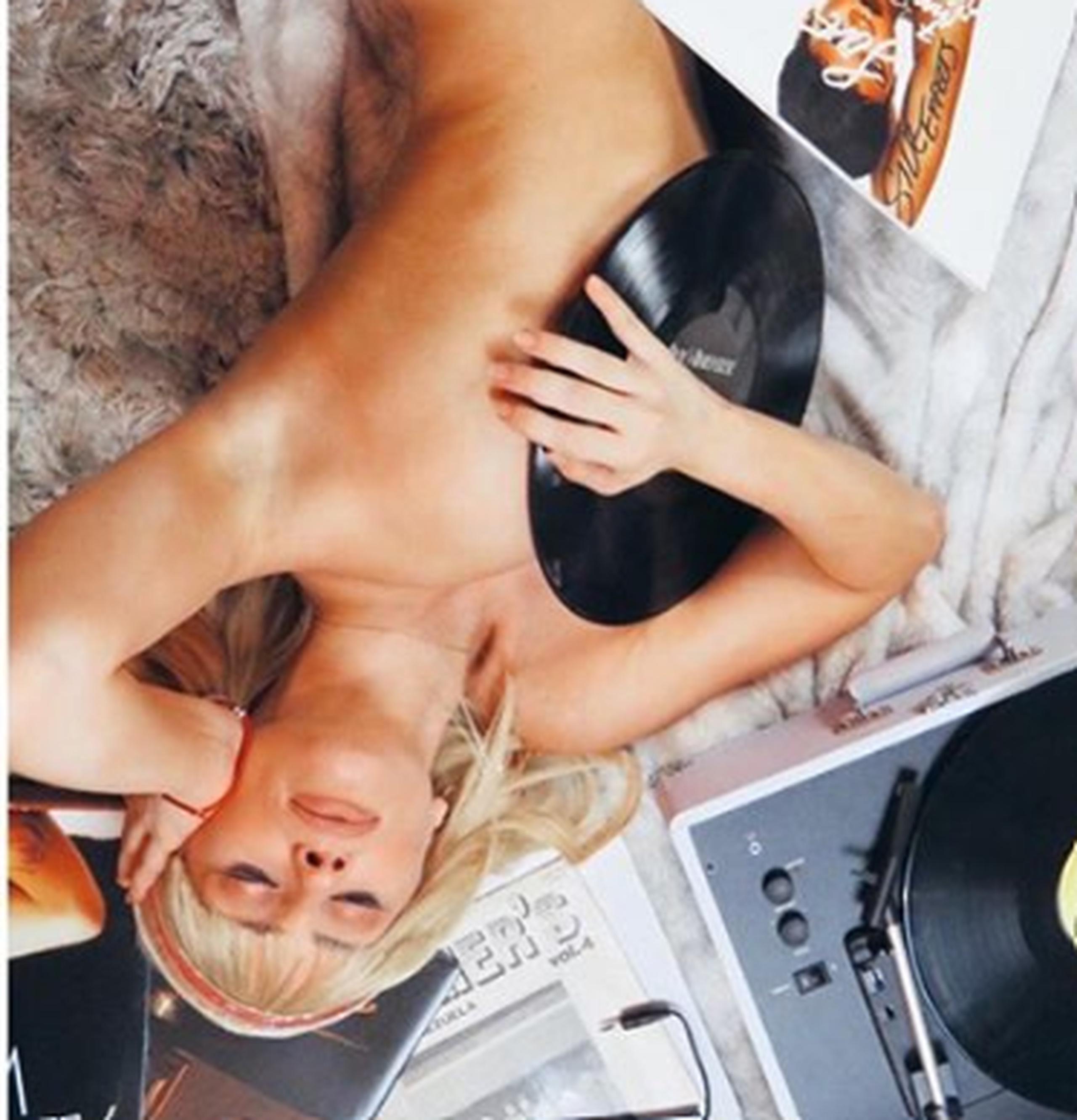 Natalia Rivera causa revuelo con foto desnuda - Primera Hora