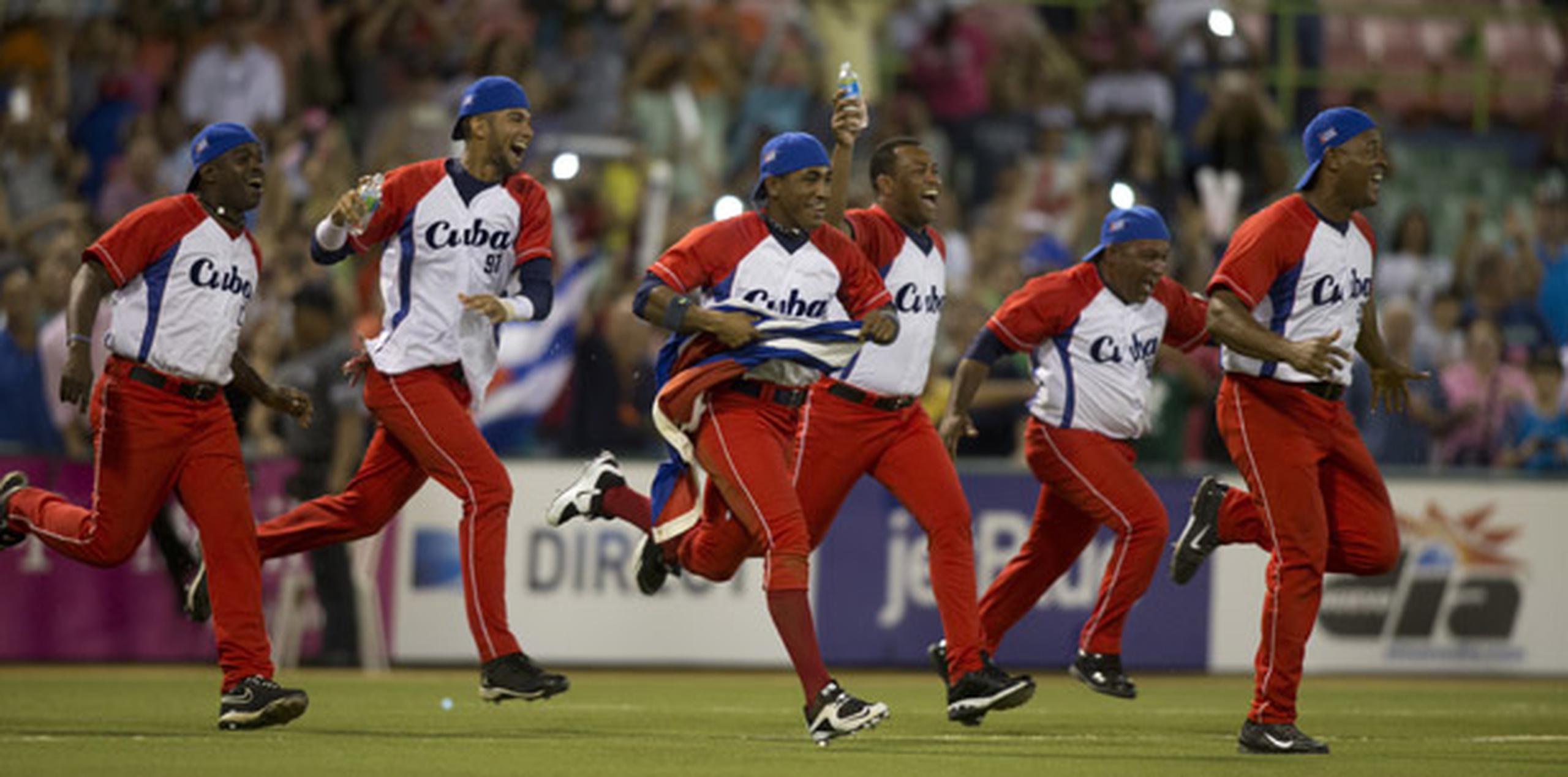 El regreso del béisbol cubano a la Serie del Caribe, el cual se concretó en el 2014, le ha dado más chispa al torneo. (xavier.araujo@gfrmedia.com)