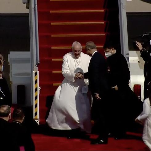 Así aterrizó el papa Francisco en Irak