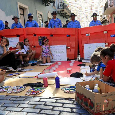 Mira cómo estos niños Montessori protestaron frente a La Fortaleza