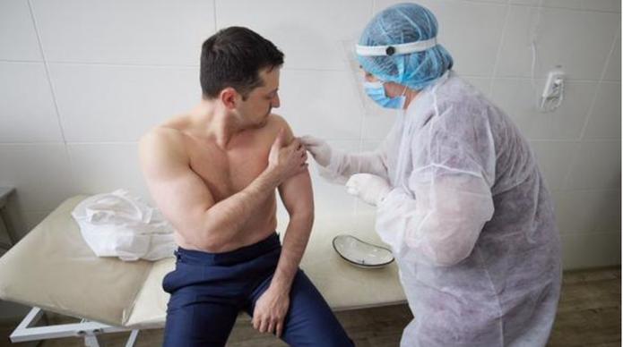 La campaña de vacunación masiva contra la covid-19 comenzó en Ucrania el pasado 24 de febrero.