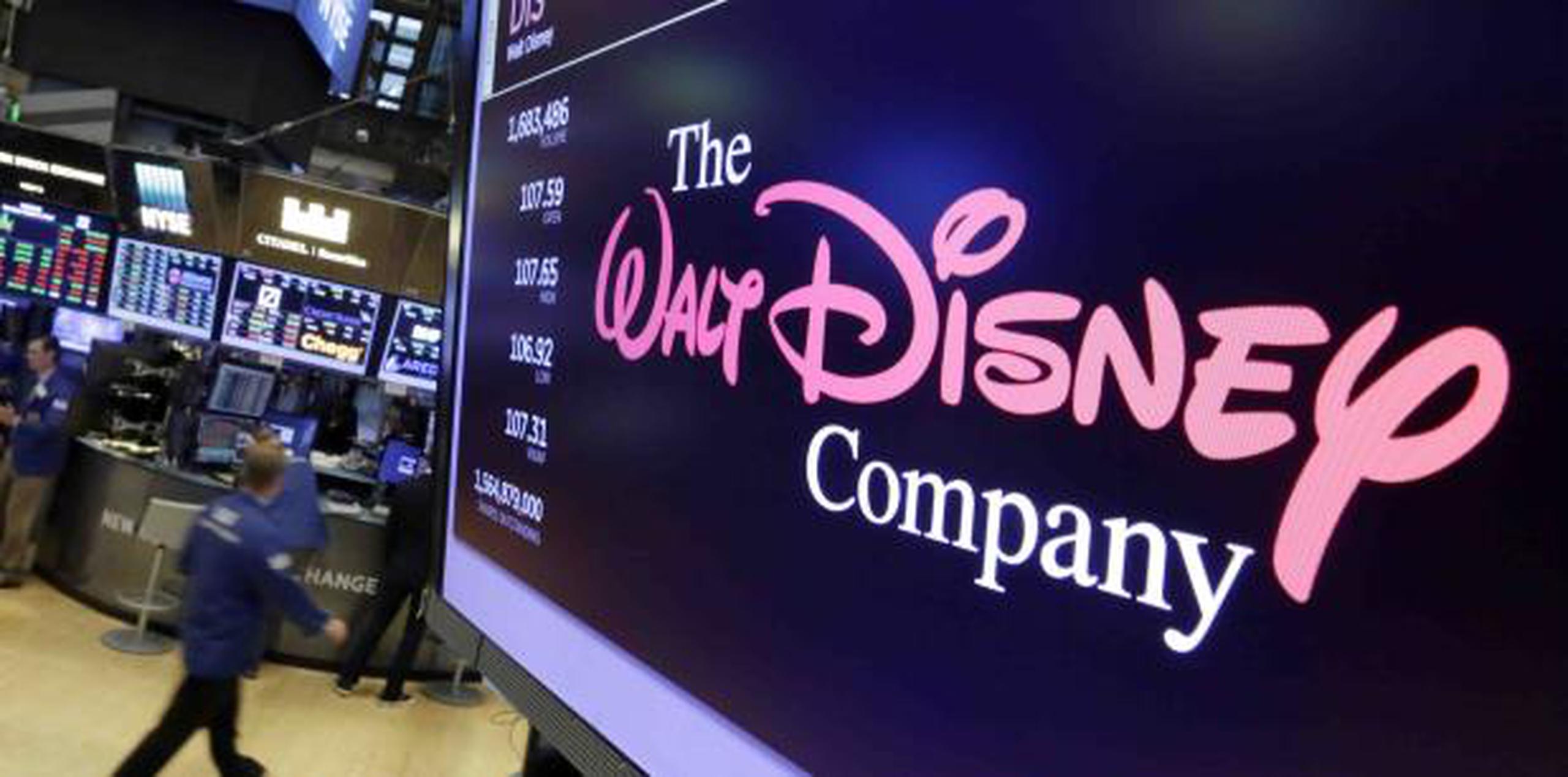 Disney y Fox son dos de los mayores estudios de cine de Hollywood y también proveedores de canales de televisión. (Archivo)