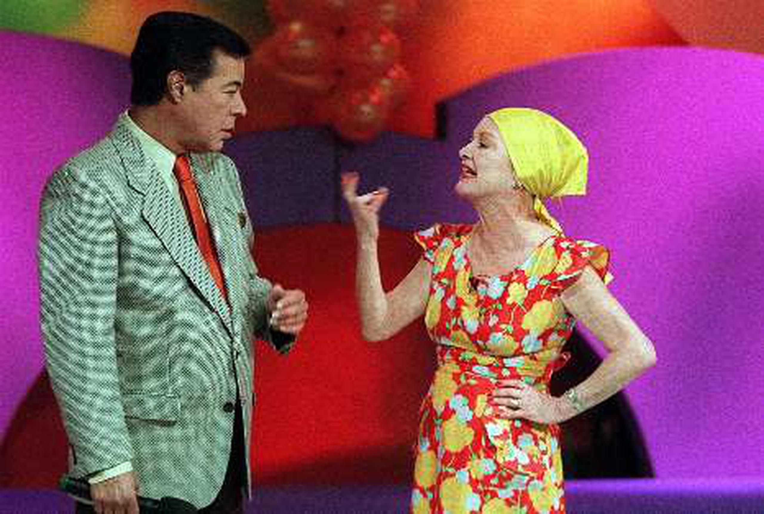 Las rutinas de chistes del animador Eddie Miró y la fenecida comediante Awilda Carbia, como “Flor Rosa”, eran parte esencial del show. &nbsp;<font color="yellow">(Archivo)</font>