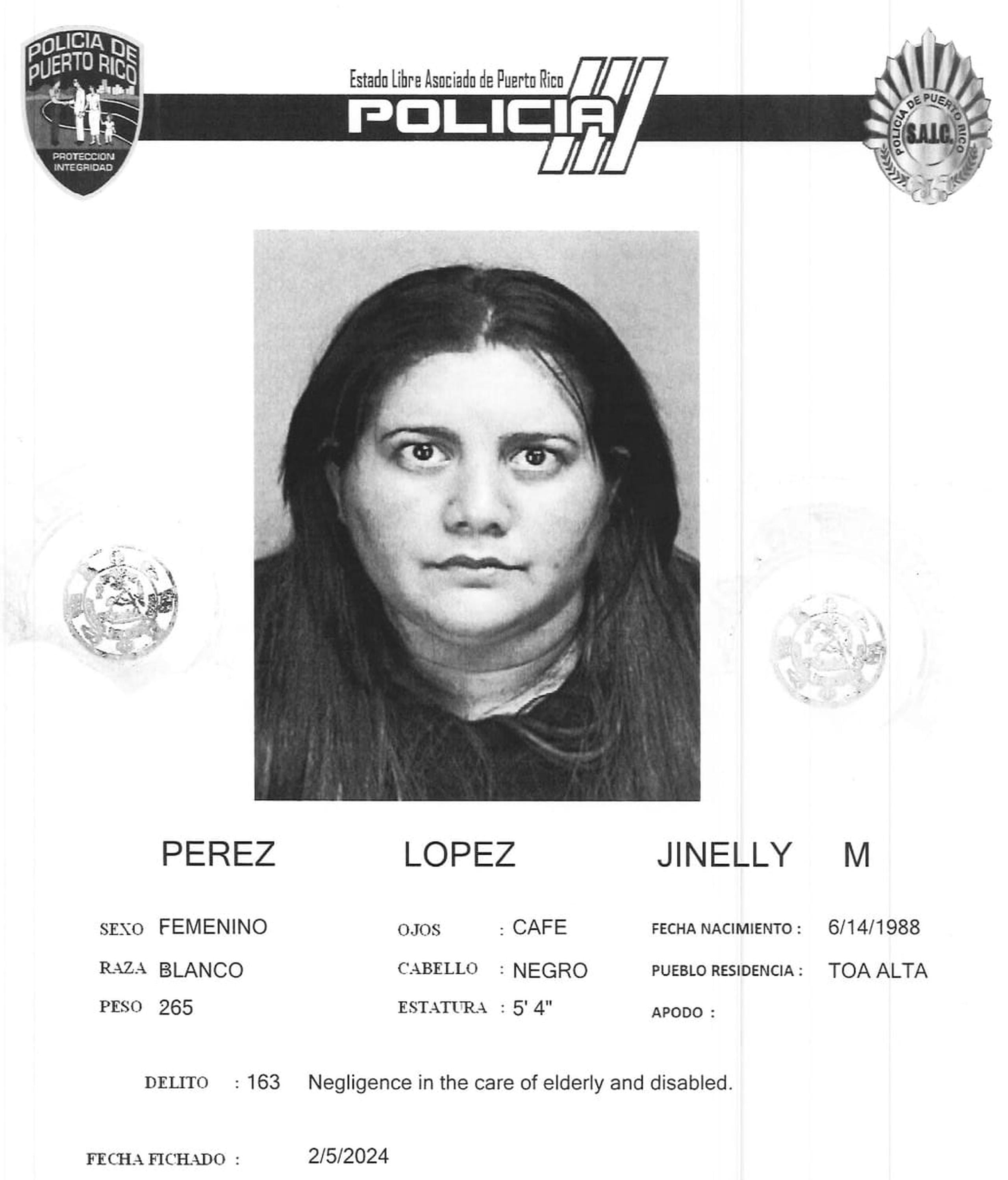 Jinelly M. Pérez López fue acusada por la agresión a su progenitora.