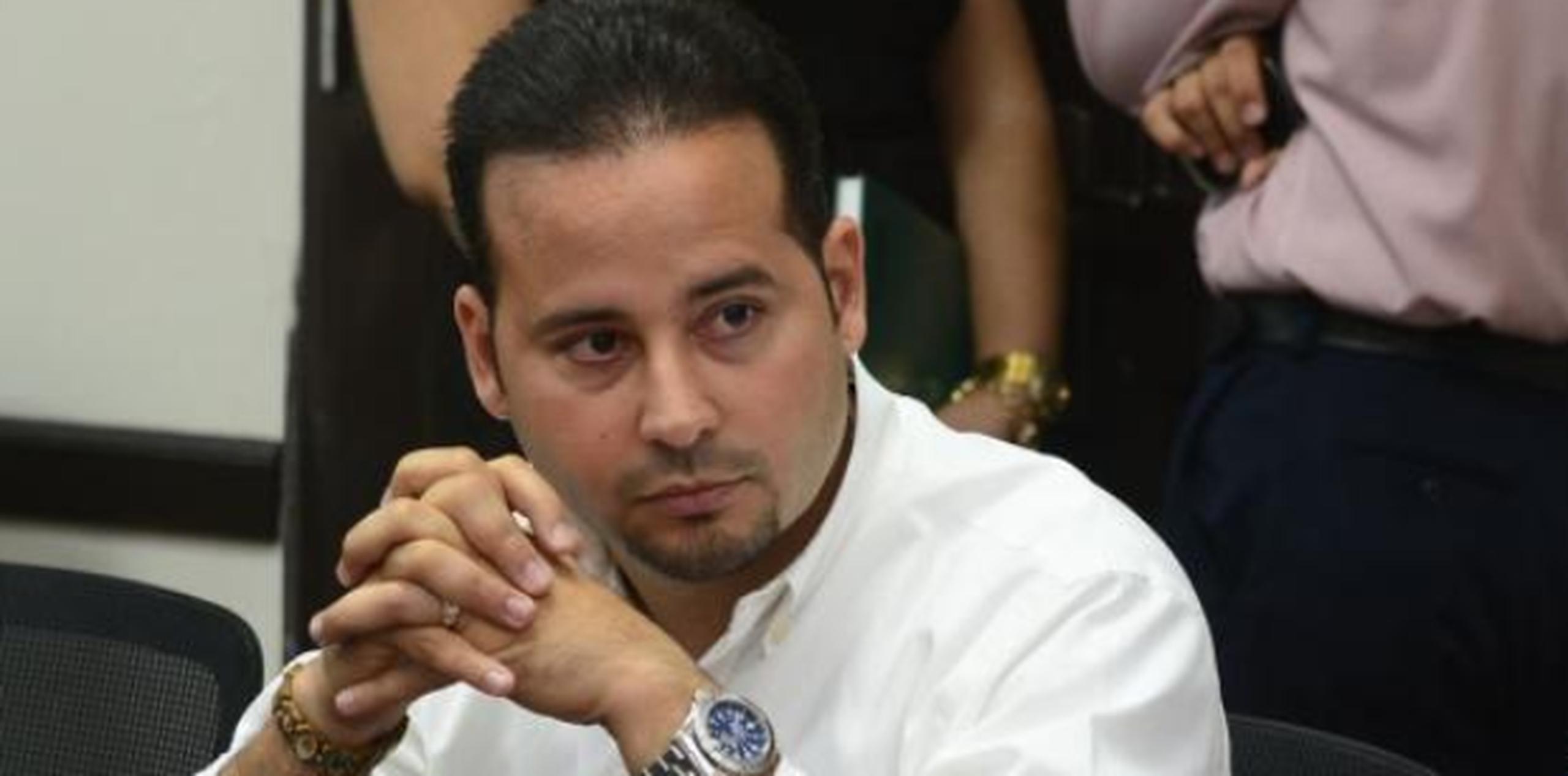 Hernández presuntamente recibió donativos para su campaña política por parte de un contratista municipal en un esquema conocido como "Pay for Play". (Archivo)