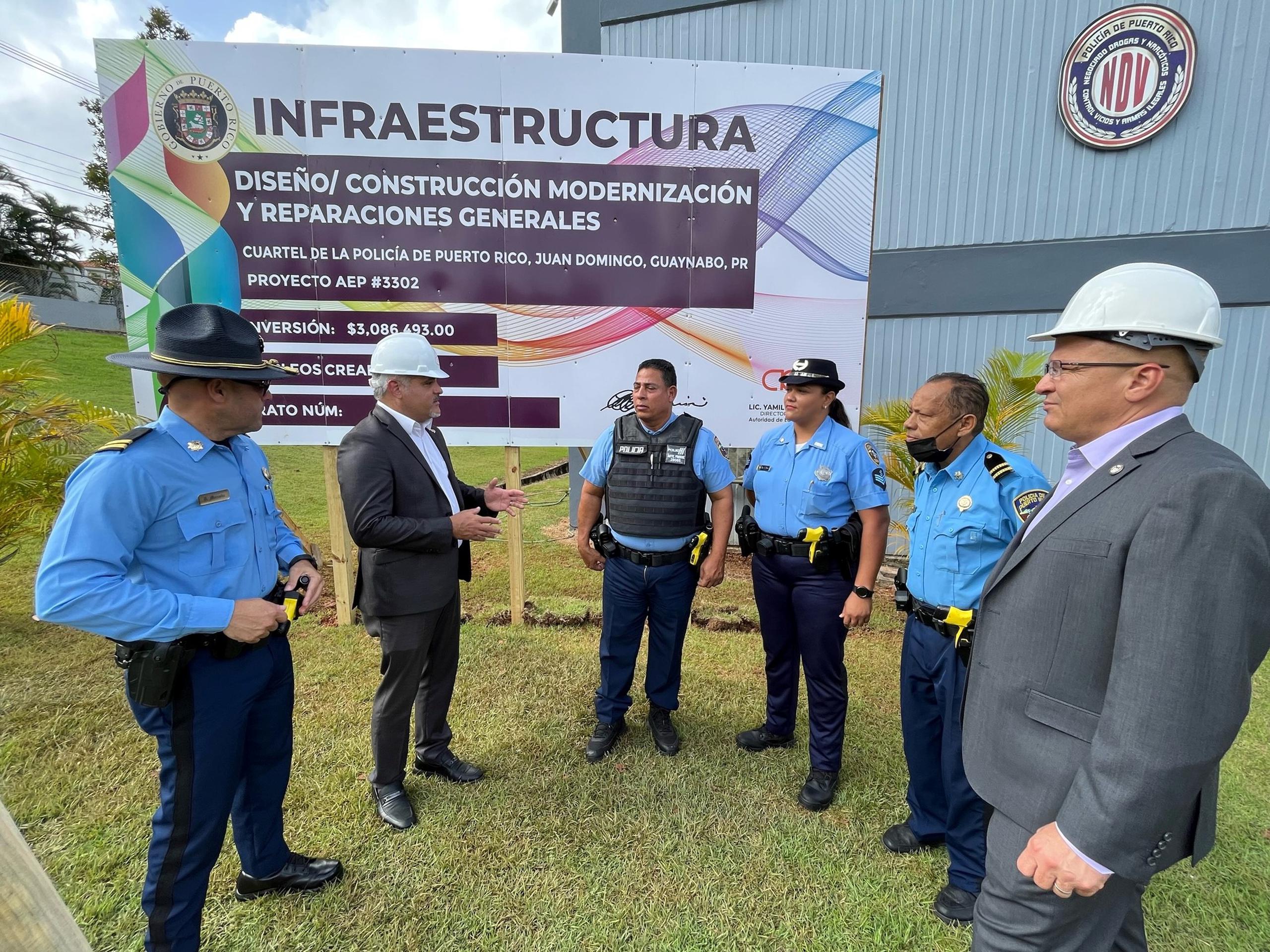 El secretario del Departamento de Seguridad Pública, Alexis Torres, y el director ejecutivo de la Autoridad de Edificios Públicos, Yamil Ayala Cruz, visitaron hoy el cuartel de Juan Domingo en Guaynabo.