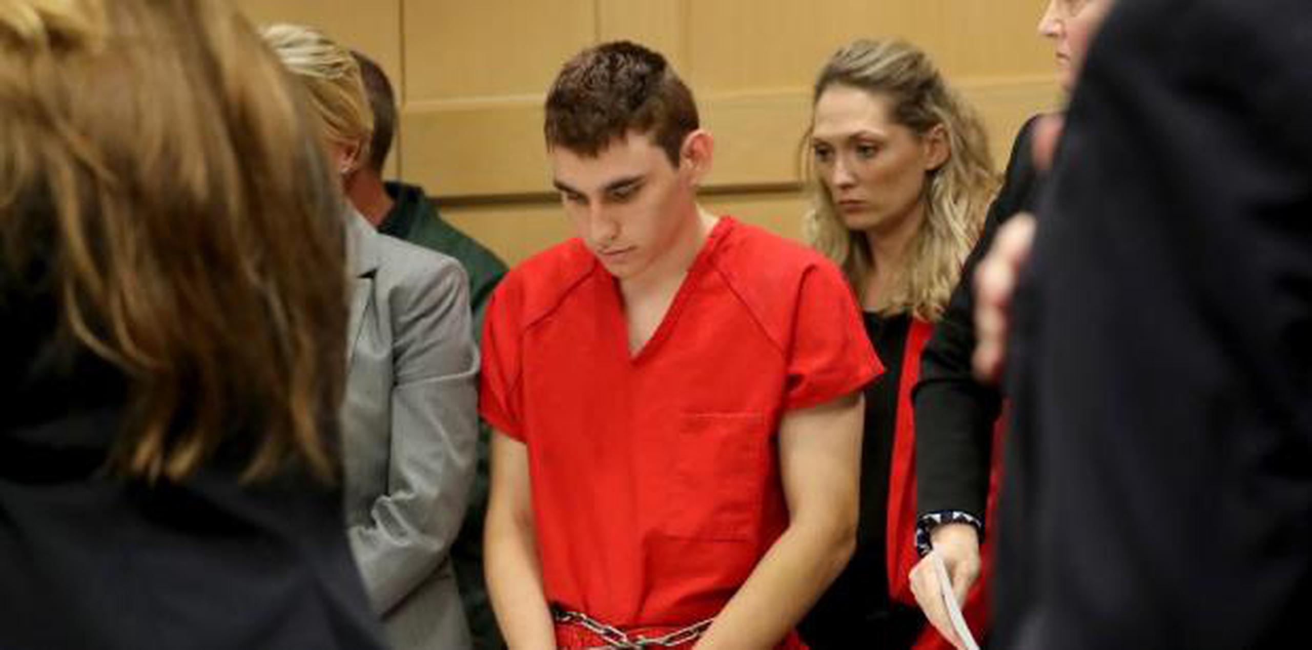 En el vídeo, Nikolas Cruz también revela sus planes de asesinar "al menos 20 personas". (AP)