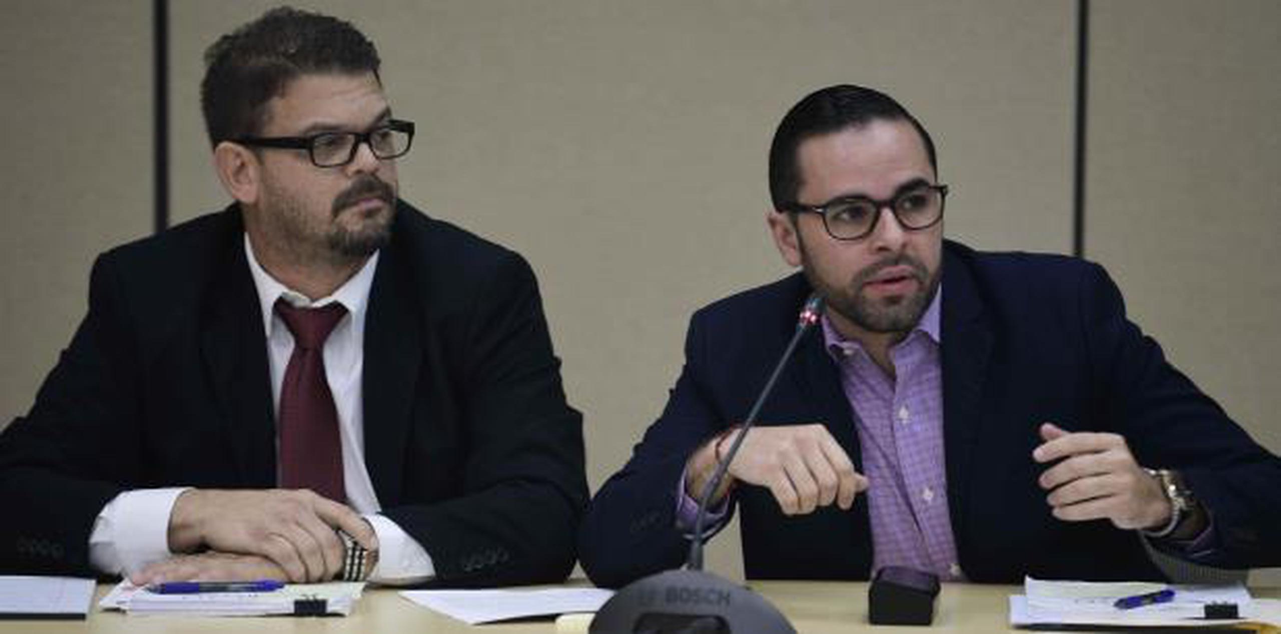 Dorta y Bonet, a la derecha, no descartaron ir a los tribunales junto al también afectado Alcides Martínez. (Archivo)