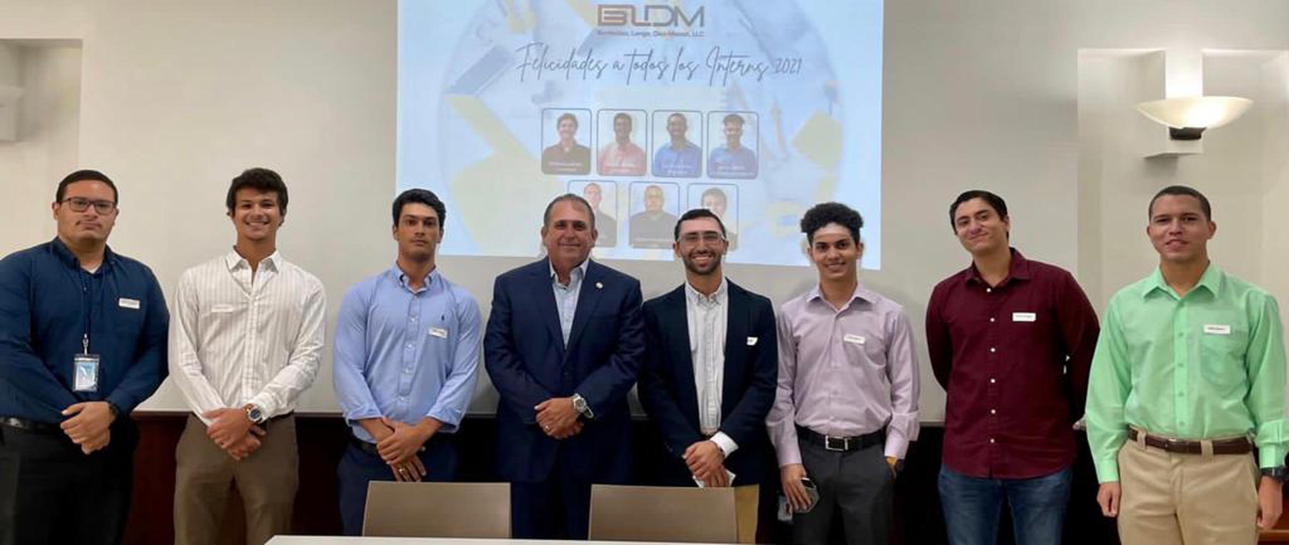 Jóvenes estudiantes de ingeniería, participantes del internado de verano 2021 de BLDM.