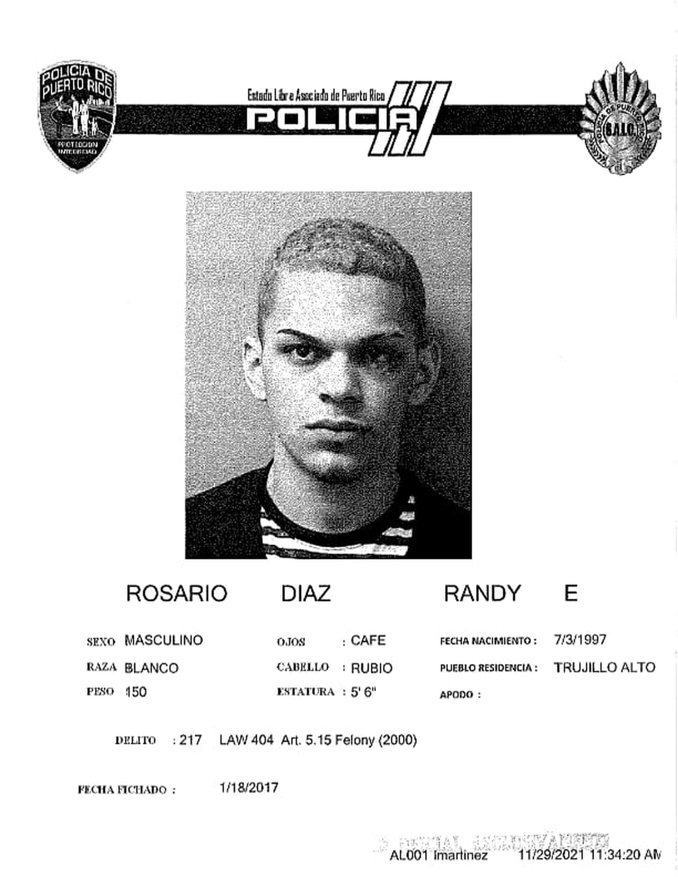 El cadáver de Randy E. Rosario Díaz de 24 años y residente en Cupey, fue localizado junto al de otro hombre, en la calle Los Ángeles, en Santurce