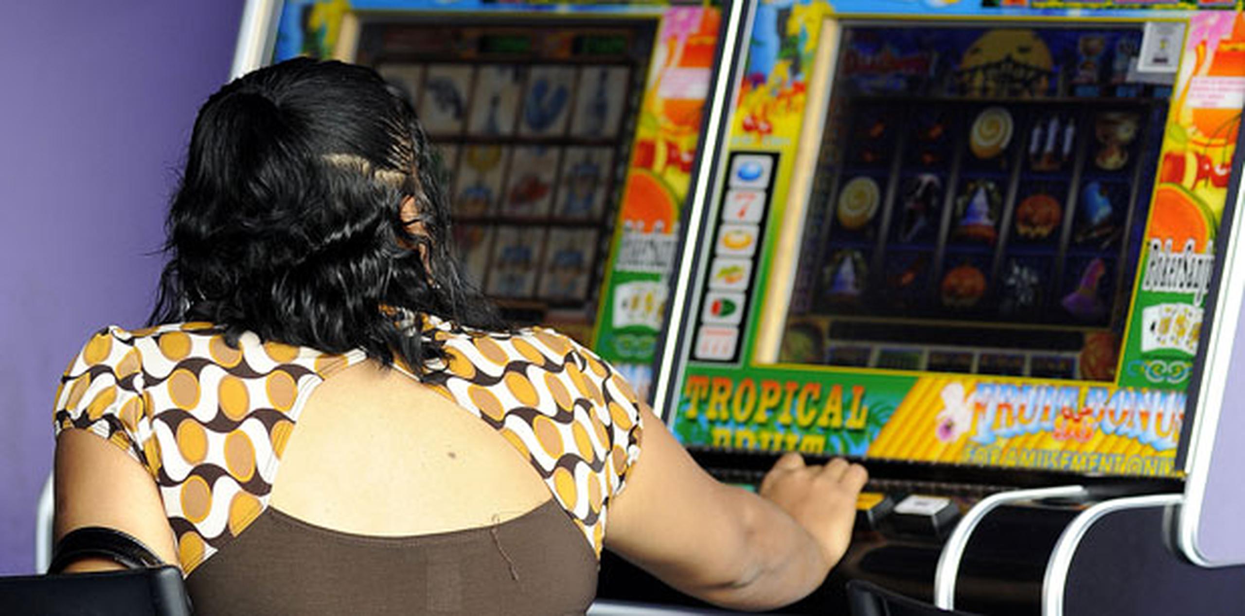 Se limitará a ocho la cantidad de máquinas que puede operar un establecimiento, “evitando así la proliferación de mini-casinos”. (Archivo)