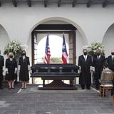 Despiden con honores en funeral de Estado a Romero Barceló