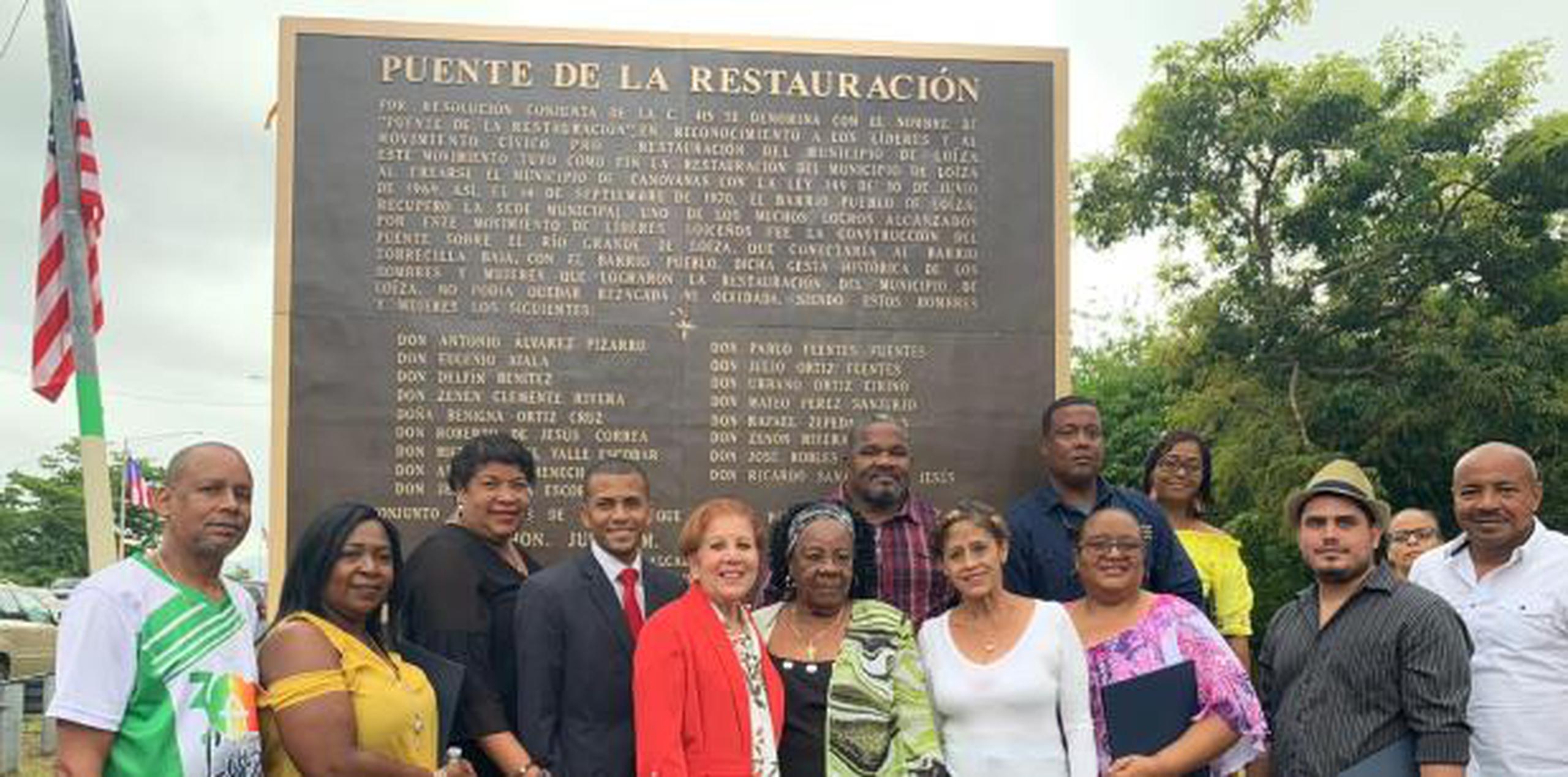 Loíza engalana el puente sobre su Río Grande - Primera Hora