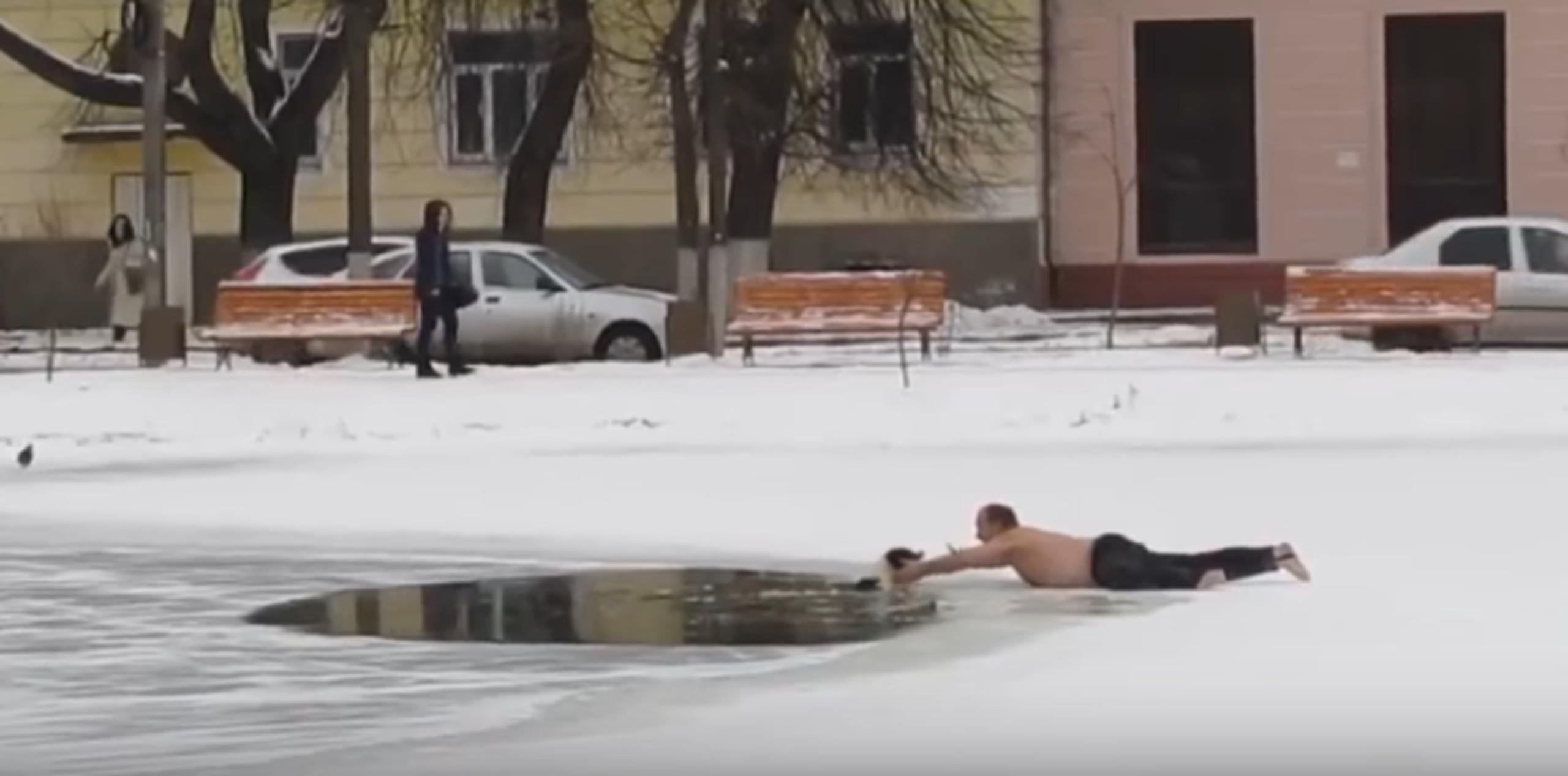 El incidente ocurrió en Rusia. (YouTube)
