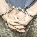 Arrestan a tres personas por poseer drogas en Ponce