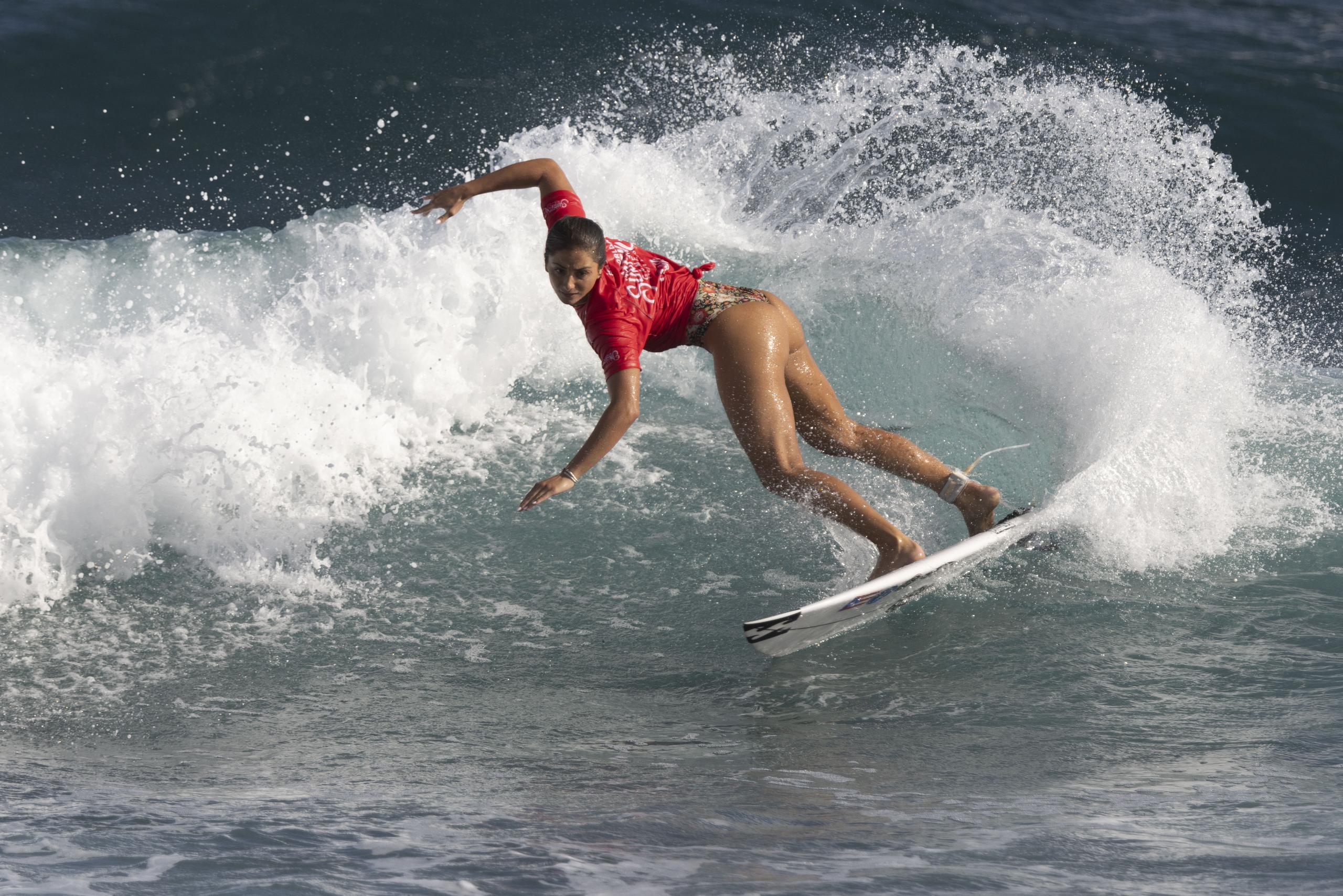 Havanna Cabrero concluyó su participación en los "World Surfing Games" en Arecibo.