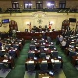 Gobernador exhorta a Cámara a reconsiderar su decisión de no aprobar medida contra alza en la luz