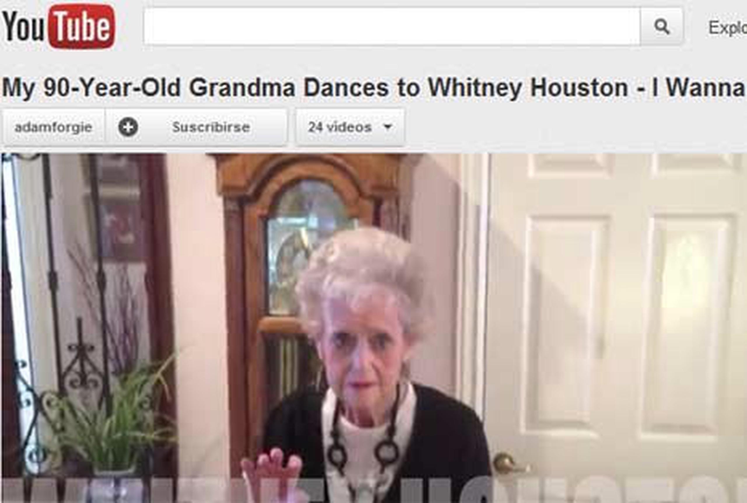 Jeanne  Forgie, una abuelita de 90 años, realizó un particular homenaje a la cantante Whitney Houston  al bailar al  ritmo de la canción ‘I Wanna Dance With Somebody’.(YouTube)