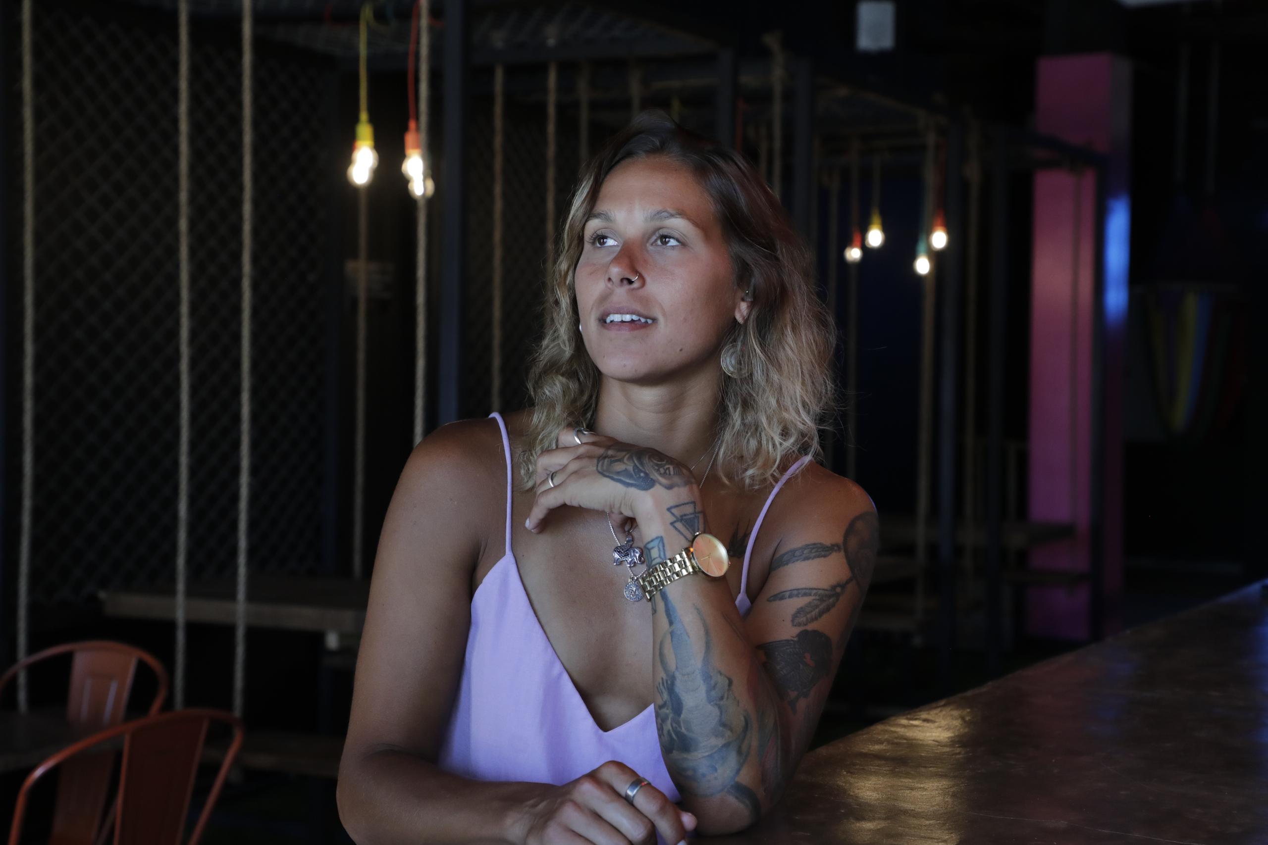 Stephanie Enright seguirá este septiembre activa como voleibolista a nivel internacional y, mientras, aprende sobre el negocio de restaurantes.